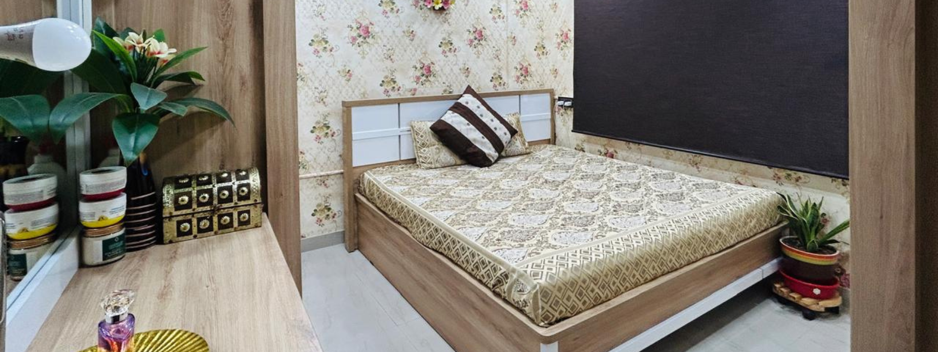 Bed room